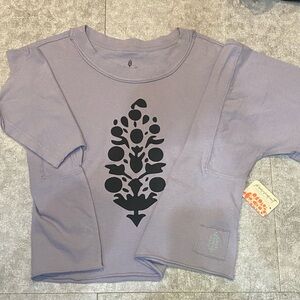 NWT FREE PEOPLE MOVEMENT LOGO TEE
